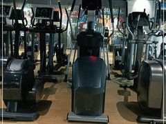 -VLines耀能运动24小时·月付制健身(京广桥店)