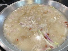 -老来福·非遗酸汤兔(凯旋路店)