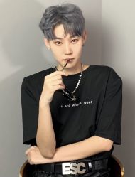 -川和潮人