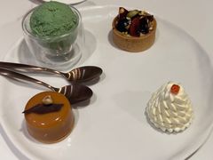 -潮一不贰·法式甜品·生日蛋糕·西式简餐(外滩店)