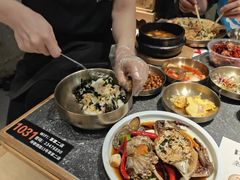 -草家酱蟹炭火烤肉店(珲春南路一店)