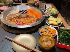 -晓宇重庆火锅(西安荟聚店)