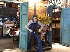 -席娜卡琳火车铁道夜市