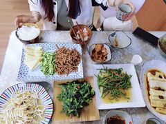 -天天向上素食餐厅(五台山店)