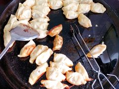 -黄阿姨锅贴大王(万航渡路店)