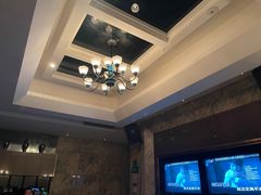 -金茂皇朝商务会所KTV·夜总会(世茂广场店)