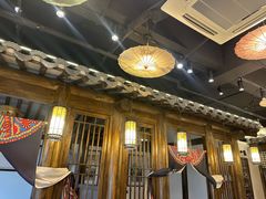 -聚汇三少·龙虾·中餐厅(莫邪路新天地店)