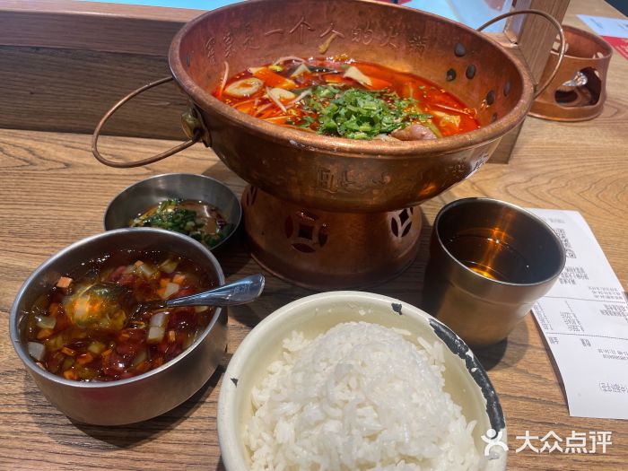 成都你六姐·牛肉冒菜(上海环宇荟店)图片