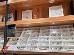 -诺柯视眼镜-蔡司依视路官方工厂店(淞南一店)