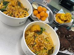 -W COLLECTIVE  DESSERT SHOP