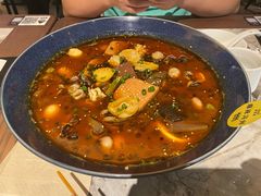 -渔语鱼新川菜Bistro(万象天地店)