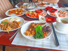 -荣誉国际酒店-云顶旋转餐厅