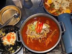 明洞辣鸡爪火锅-Meet Sun韩式大排档(五一广场7MALL店)