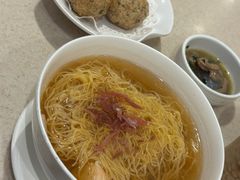 雙拼海蝦雲吞水餃麵-池记(尖沙咀店)
