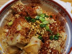 -八二小区抄手(龙湖上城天街店)