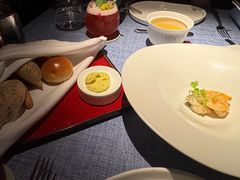 -弦月窗LUNETTE BY AMANDA(复兴路店)