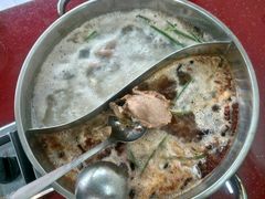 -老石黑山羊毛驴肉火锅(金凯广场店)