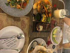 -Mark&Mars Restaurant