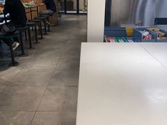 -麦当劳(百联西郊购物中心店)