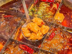 -憨孃孃·重庆老火锅(红山黑金店)