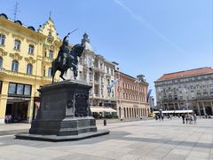 -耶拉契奇总督广场