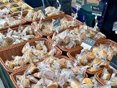 -百年港湾奥特莱斯(香炉礁店)