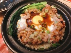 窩蛋牛肉煲仔飯-888自助餐