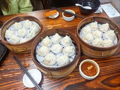 蟹粉蟹膏鲜肉双拼-莱莱小笼·乔艾