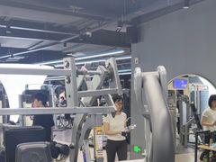 -超鹿运动(五四路恒力城店)