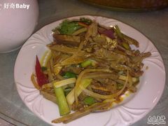 201007231300-巴扎美食·新疆菜·西域歌舞表演餐厅(新疆大厦店)