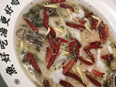 -江渔儿酸菜鱼·拔草餐厅(虎门君乐汇店)