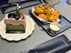 -W COLLECTIVE  DESSERT SHOP