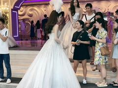 -金东尼人妖秀