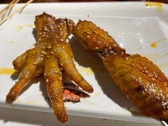 蜜汁鸡翅-三个大叔烤羊肉串·炭炉砂锅菜(西三旗店)