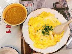 咖喱碎蛋包饭-春麗吃飯公司(工体店)