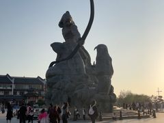 -巴陵广场