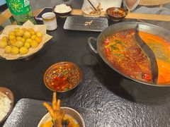 -鹿鸣山草本茶香火锅(园西路店)