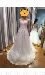 -Flora婚纱礼服定制租赁店