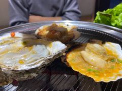 -围炉肉舍•炭烤活鳗•丹东海鲜烤肉(步行街店)