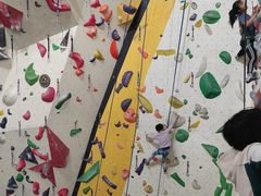 -问山MountQuest攀岩馆