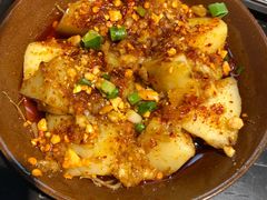 小土豆-巴四老城区炭火蛙锅(张江店)