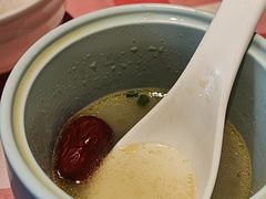 石耳土鸡汤-望庐说·本地菜馆