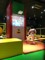 -蹦蹦跳跳(新奥购物中心店)