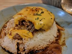 芝士牛肉汉堡咖喱饭-红小满休闲餐厅(十全街店)