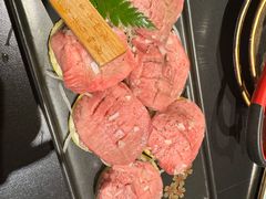 -山川小町·极番烧肉(新地假日广场店)