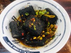 -黑白电视长沙小吃(美林M·LIVE天地东座店)