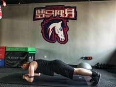 -梦马健身工作室
