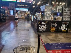 -CGV影城(滨江天街IMAX店)