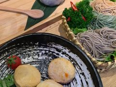 -湊湊火锅·茶憩(杭州湖滨银泰in77店)