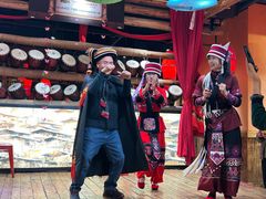 -老滇山寨•云南特色菜•地方菜•民族风情歌舞表演(金碧店)